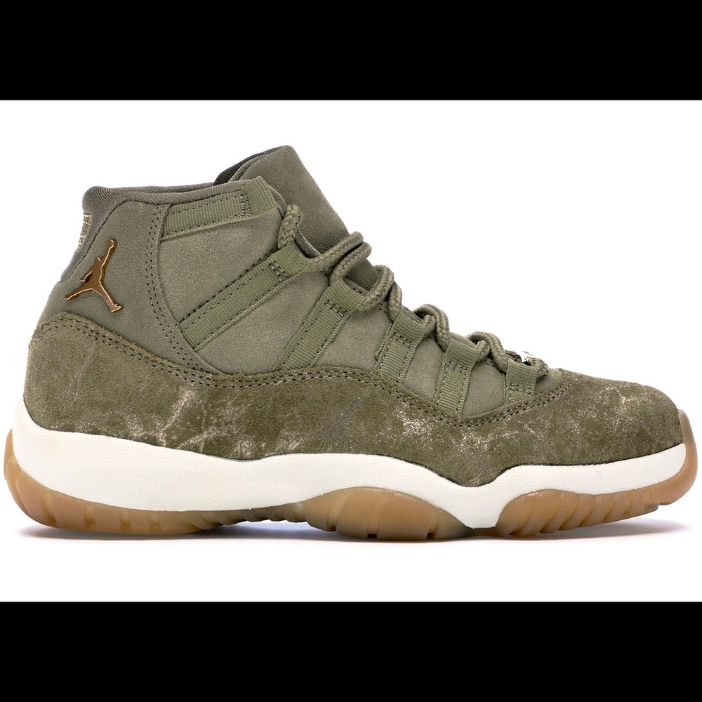 NEW WMNS Air Jordan 11 Retro in Neutral Olive - US 7